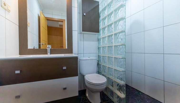 Jälleenmyynti - Duplex-asunto - Torrevieja