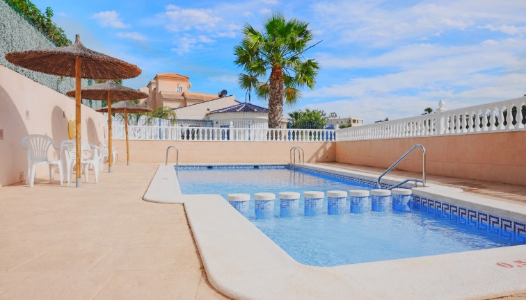 Reventa - Casa adosada - Orihuela Costa - La Zenia