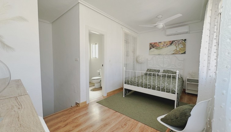 Reventa - Casa adosada - Orihuela Costa - La Zenia