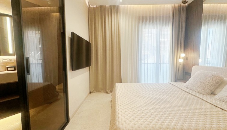 Reventa - Apartamento / piso - Torrevieja
