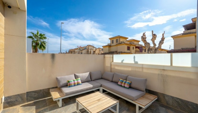 Resale - Chalet - Pilar de la Horadada