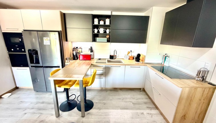 Resale - Apartment - Orihuela Costa - La Zenia
