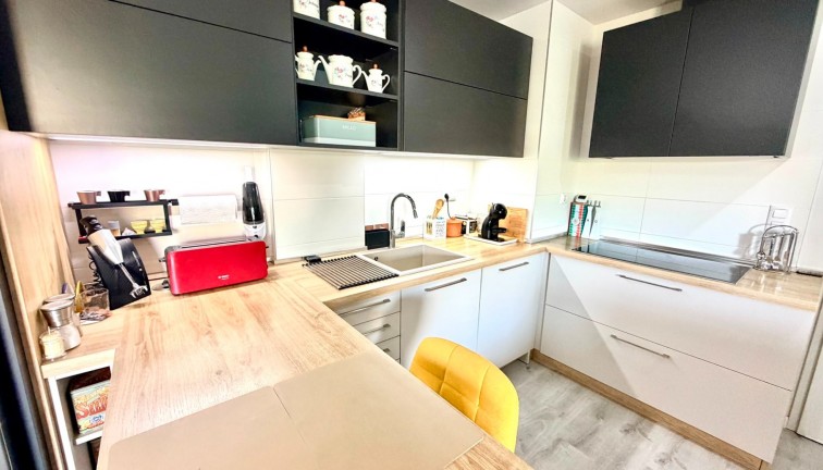 Resale - Apartment - Orihuela Costa - La Zenia