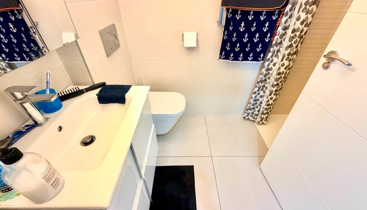 Resale - Apartment - Orihuela Costa - La Zenia