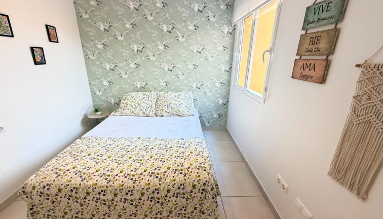 Återförsäljning - Lägenhet - Torrevieja - Aguas Nuevas