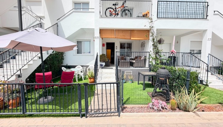Återförsäljning - Lägenhet - Torrevieja - Aguas Nuevas