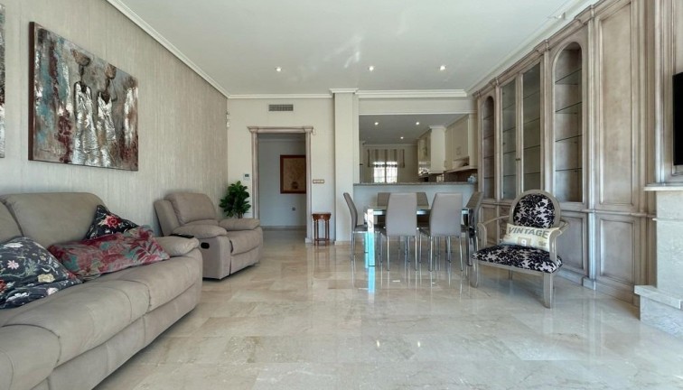 Reventa - Apartamento - Apartamento en el último piso - Dehesa de campoamor - Campoamor