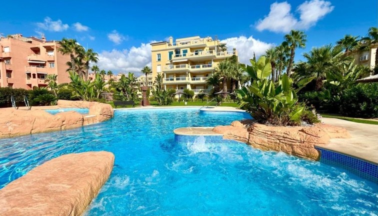 Reventa - Apartamento - Apartamento en el último piso - Dehesa de campoamor - Campoamor