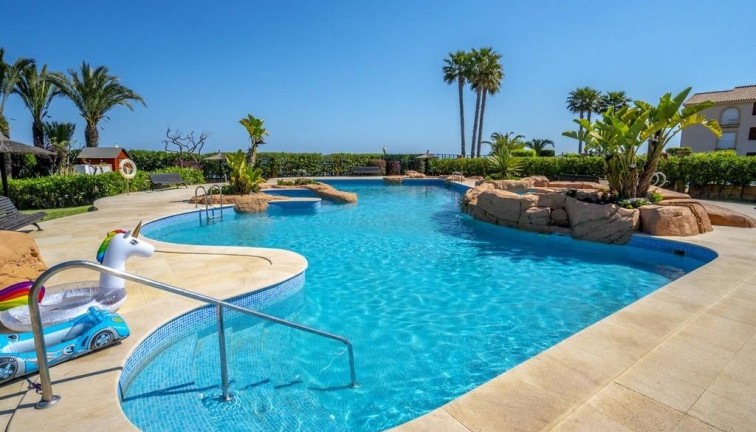 Reventa - Apartamento - Apartamento en el último piso - Dehesa de campoamor - Campoamor