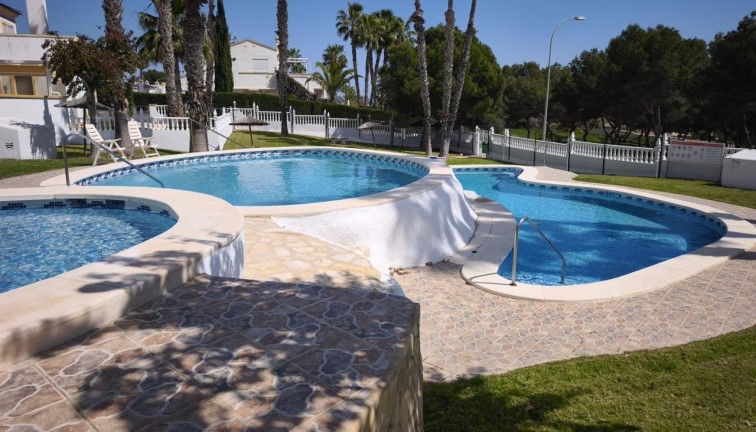 Reventa - Bungalow - Orihuela - Calle Canal de La Mancha, 03189