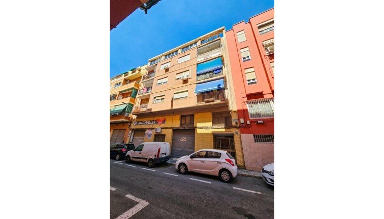 Jälleenmyynti - Asunto - Alacant - Carrer Antares, 57, 03006