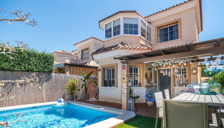Reventa - Chalet - El Raso - Guardamar del Segura