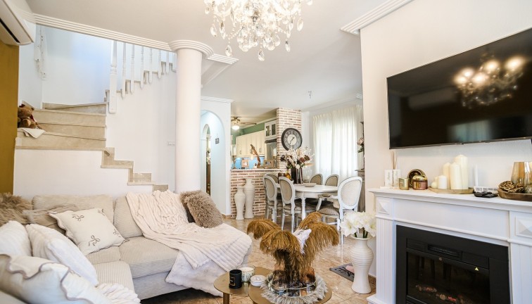 Reventa - Chalet - El Raso - Guardamar del Segura