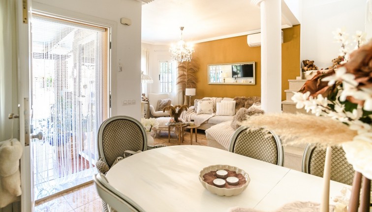 Reventa - Chalet - El Raso - Guardamar del Segura