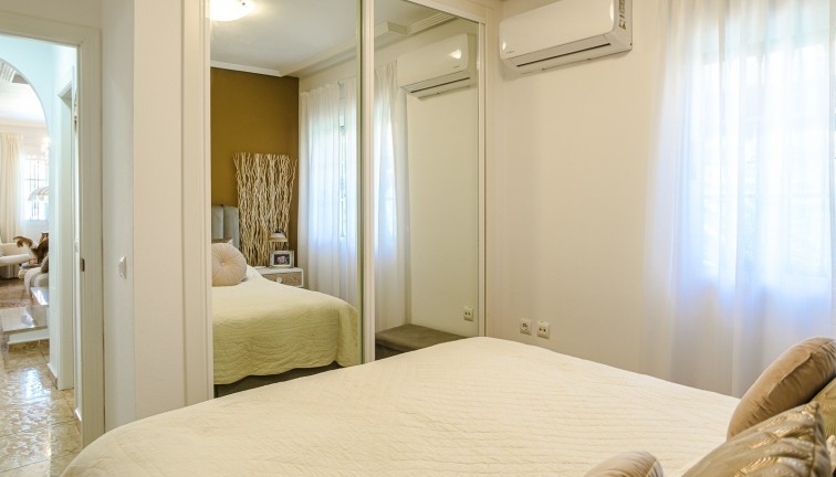 Reventa - Chalet - El Raso - Guardamar del Segura