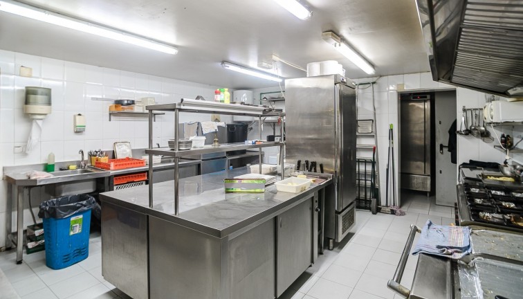 Reventa - Comercial - Torrevieja - La veleta
