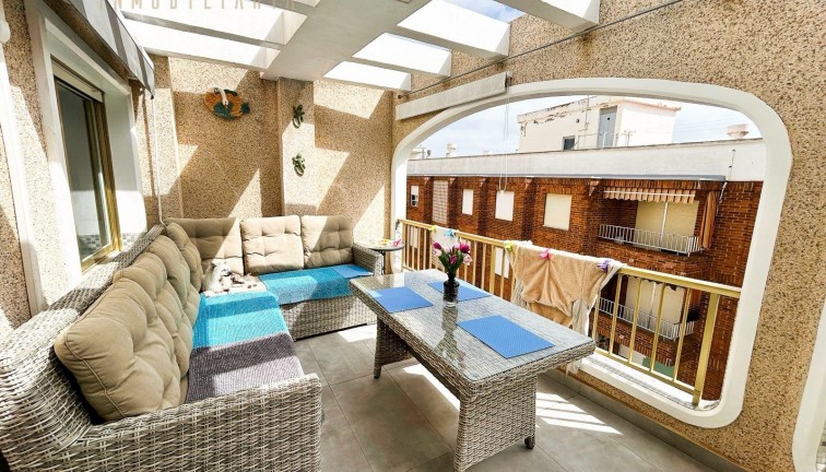 Resale - Apartment - Top Floor Apartment - Torrevieja - Playa de los Locos