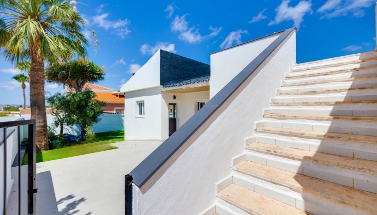 Reventa - Chalet - Torrevieja - El chaparral