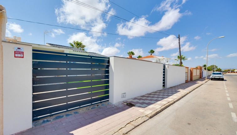 Reventa - Chalet - Torrevieja - El chaparral