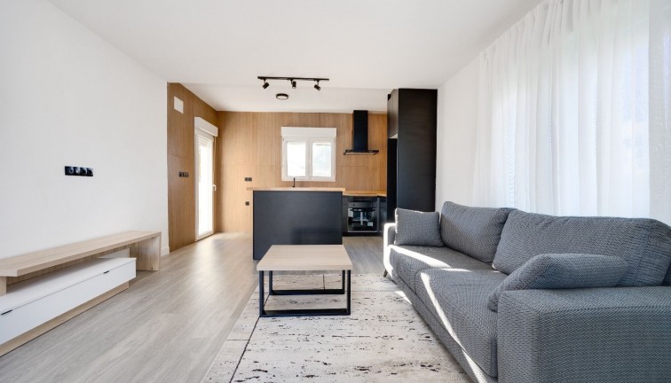 Reventa - Chalet - Torrevieja - El chaparral