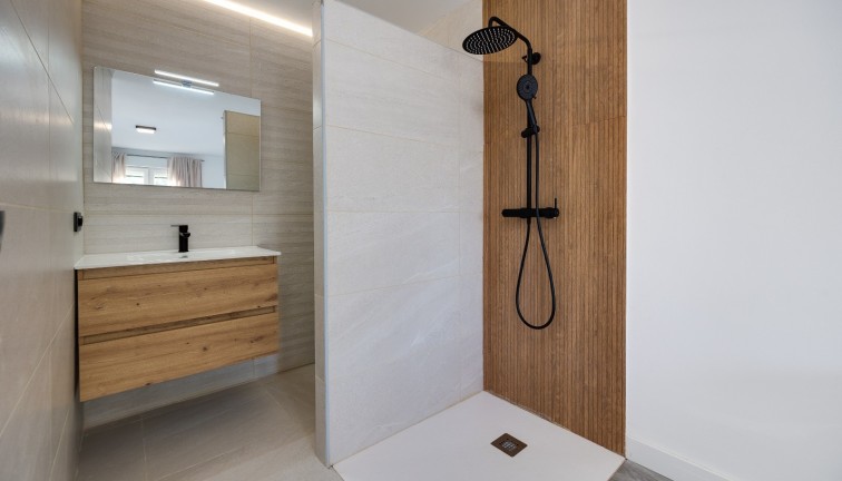Reventa - Chalet - Torrevieja - El chaparral