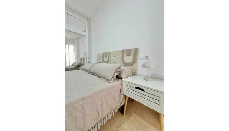 Reventa - Apartamento / piso - Torrevieja - Playa de los Locos