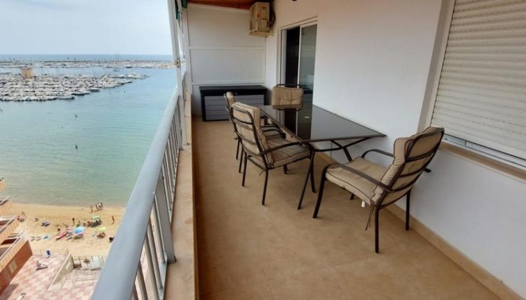 Resale - Apartment - Torrevieja - Acequion