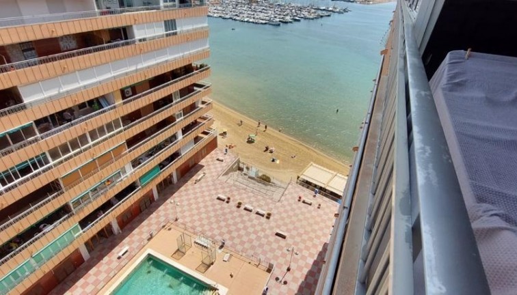Resale - Apartment - Torrevieja - Acequion
