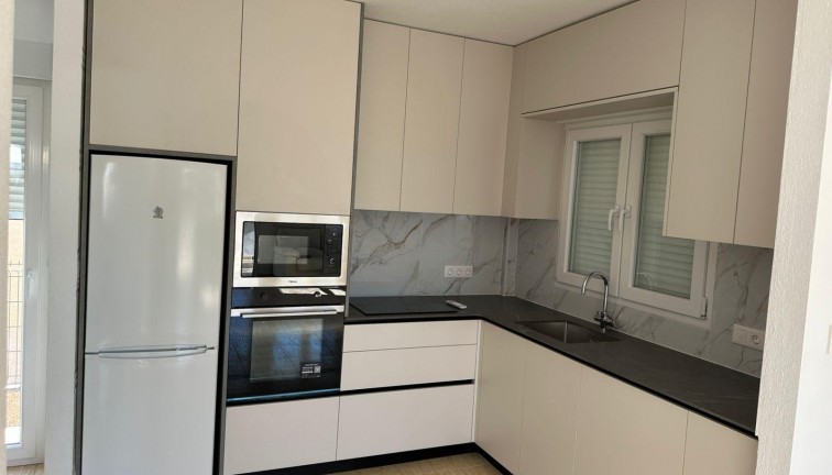 Resale - Chalet - Torrevieja - Villamartín