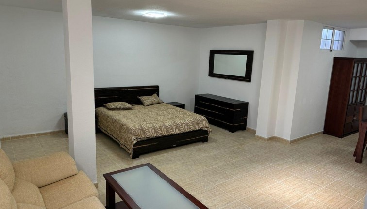 Resale - Chalet - Torrevieja - Villamartín