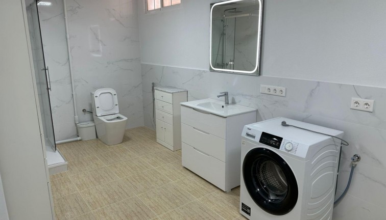 Resale - Chalet - Torrevieja - Villamartín