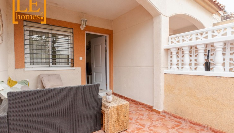 Resale - Bungalow - Torrevieja - Aguas Nuevas