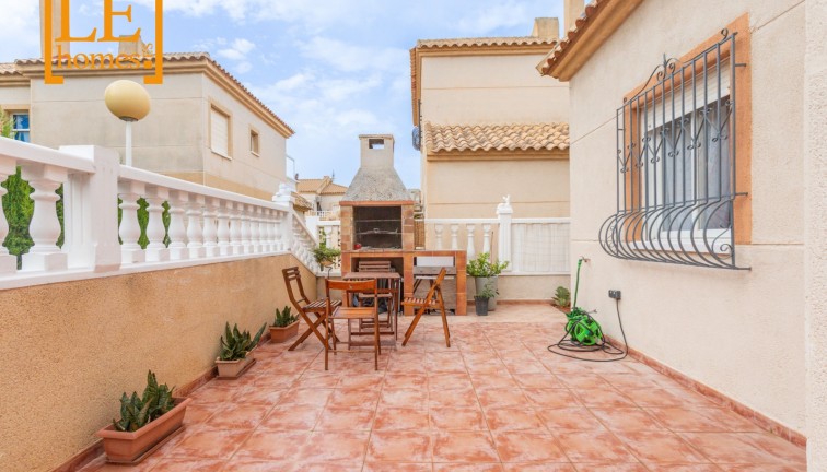 Resale - Bungalow - Torrevieja - Aguas Nuevas