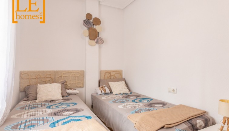 Resale - Bungalow - Torrevieja - Aguas Nuevas