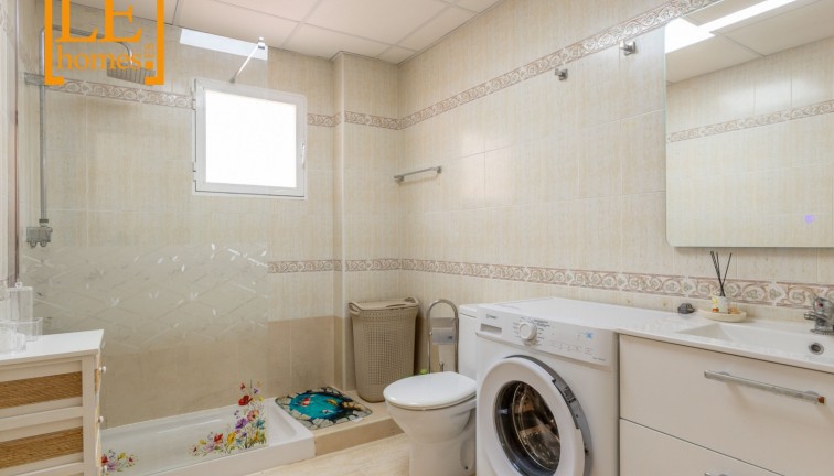 Resale - Bungalow - Torrevieja - Aguas Nuevas