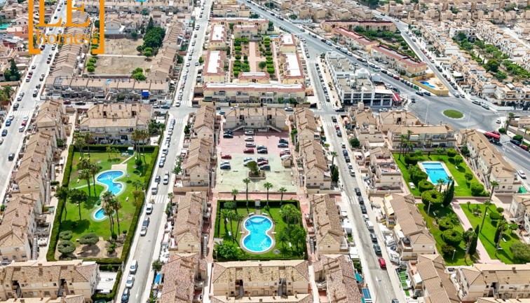 Resale - Bungalow - Torrevieja - Aguas Nuevas