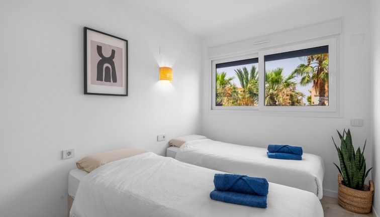Reventa - Apartamento / piso - Orihuela Costa - Punta Prima