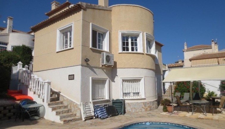 Jälleenmyynti - Erillistalo - Orihuela Costa - Villamartín