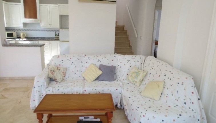 Jälleenmyynti - Erillistalo - Orihuela Costa - Villamartín