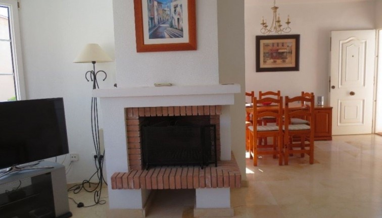 Jälleenmyynti - Erillistalo - Orihuela Costa - Villamartín