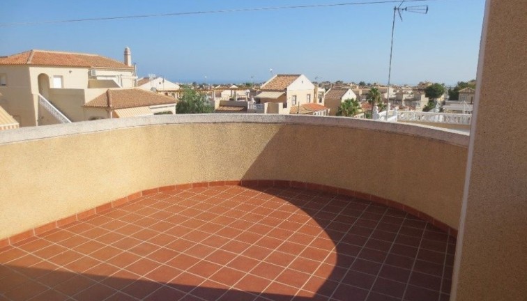 Jälleenmyynti - Erillistalo - Orihuela Costa - Villamartín