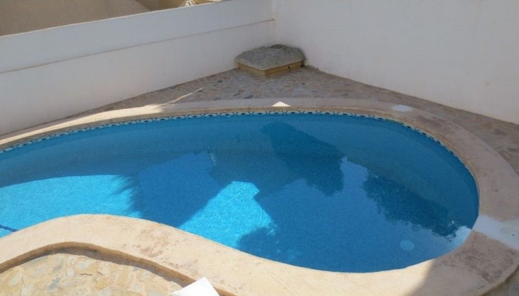 Jälleenmyynti - Erillistalo - Orihuela Costa - Villamartín