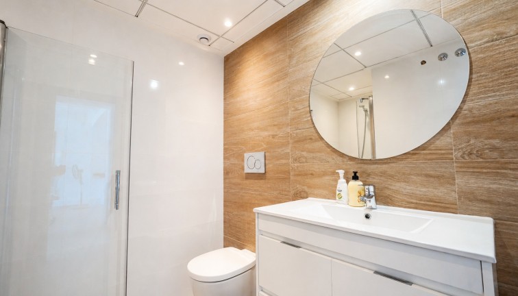 Reventa - Apartamento / piso - Torrevieja - Aguas Nuevas