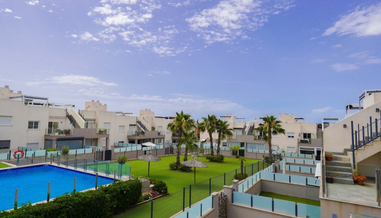 Reventa - Apartamento / piso - Torrevieja - Aguas Nuevas