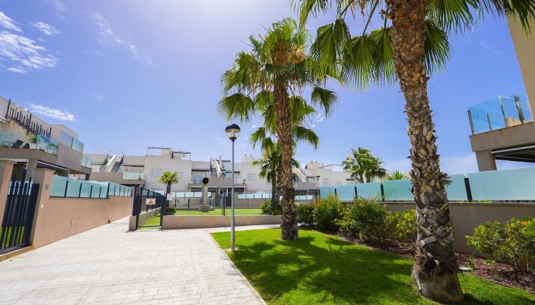 Reventa - Apartamento / piso - Torrevieja - Aguas Nuevas