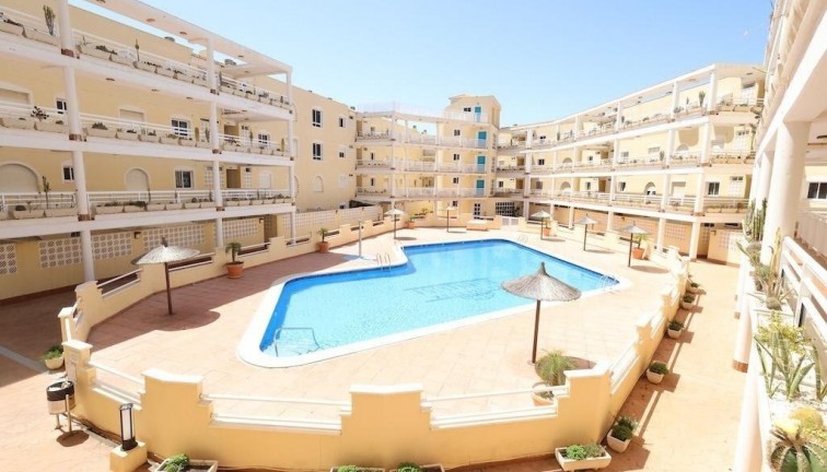 Jälleenmyynti - Asunto - Orihuela Costa - Campoamor