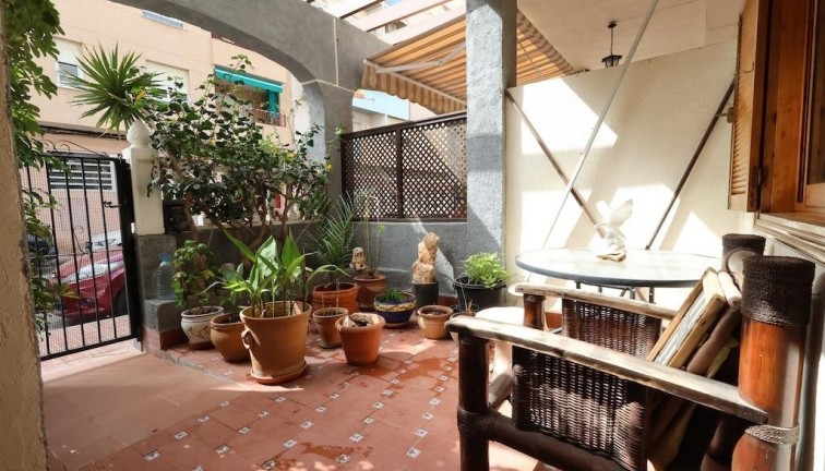 Återförsäljning - Bungalow - Torrevieja - Acequion