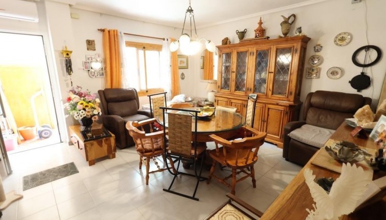 Återförsäljning - Bungalow - Torrevieja - Acequion