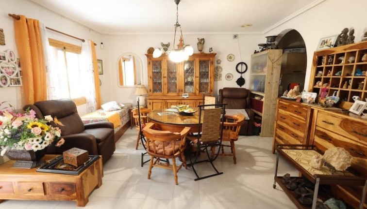 Återförsäljning - Bungalow - Torrevieja - Acequion