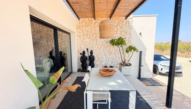 Resale - Chalet - Pinoso